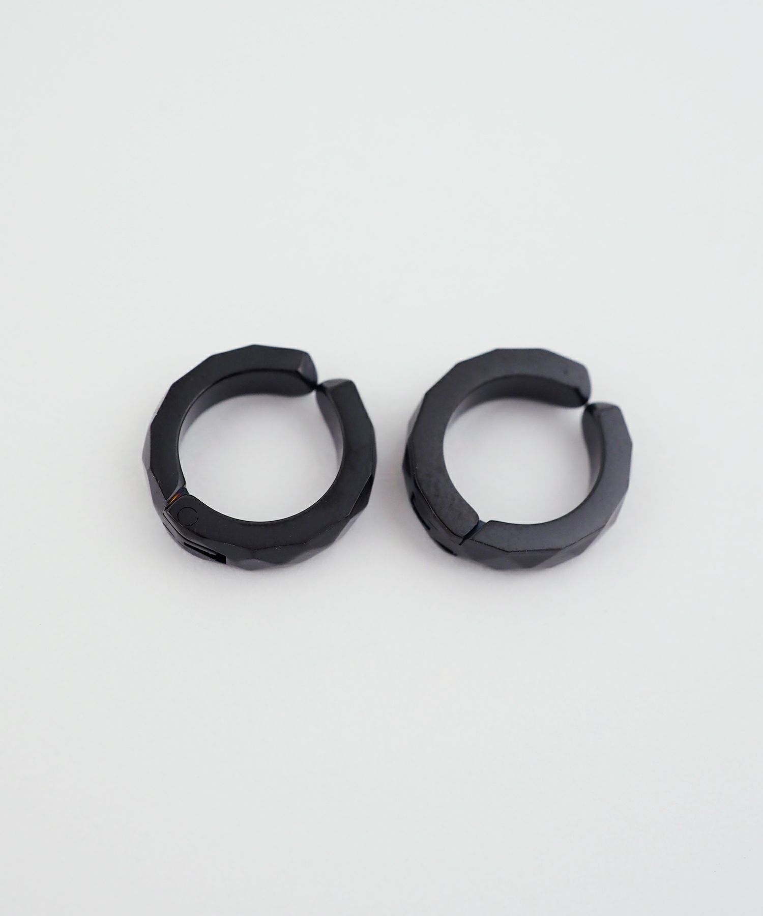 ダイヤカットワンタッチステンレスイヤリング