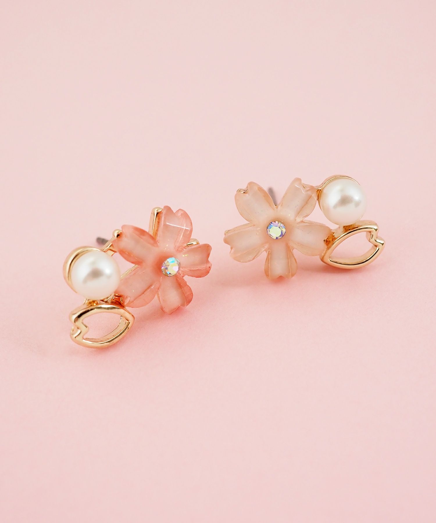 SAKURAパールチタンポストピアス