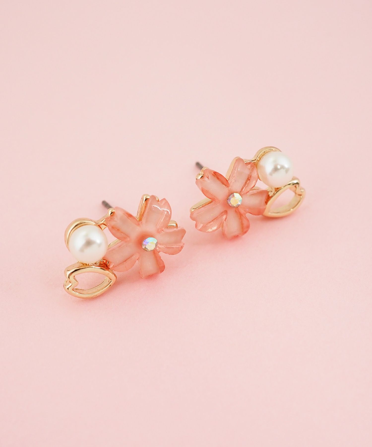 SAKURAパールチタンポストピアス