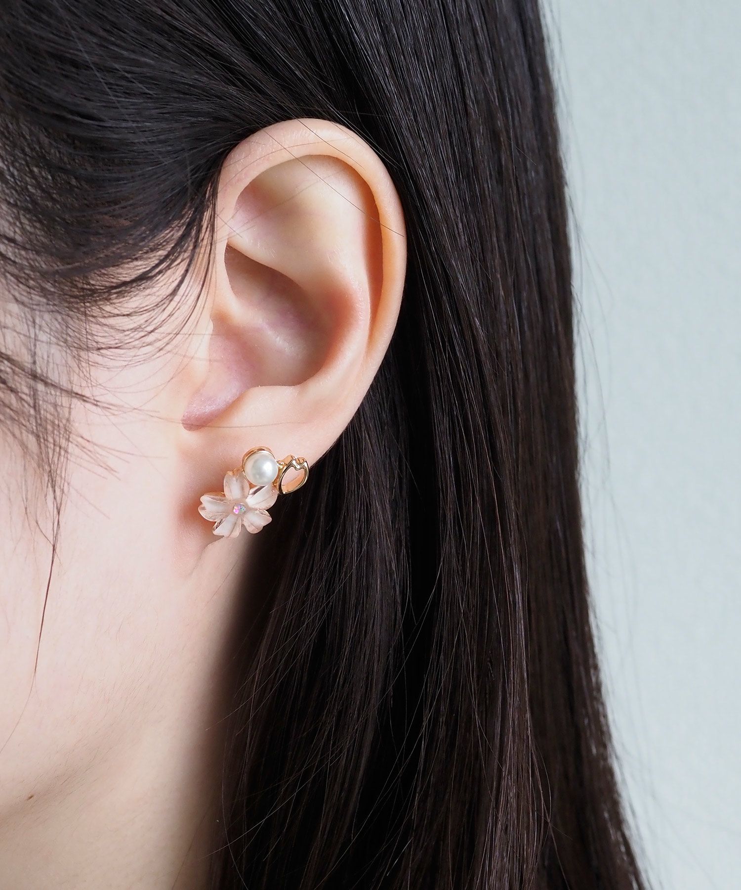 SAKURAパールチタンポストピアス