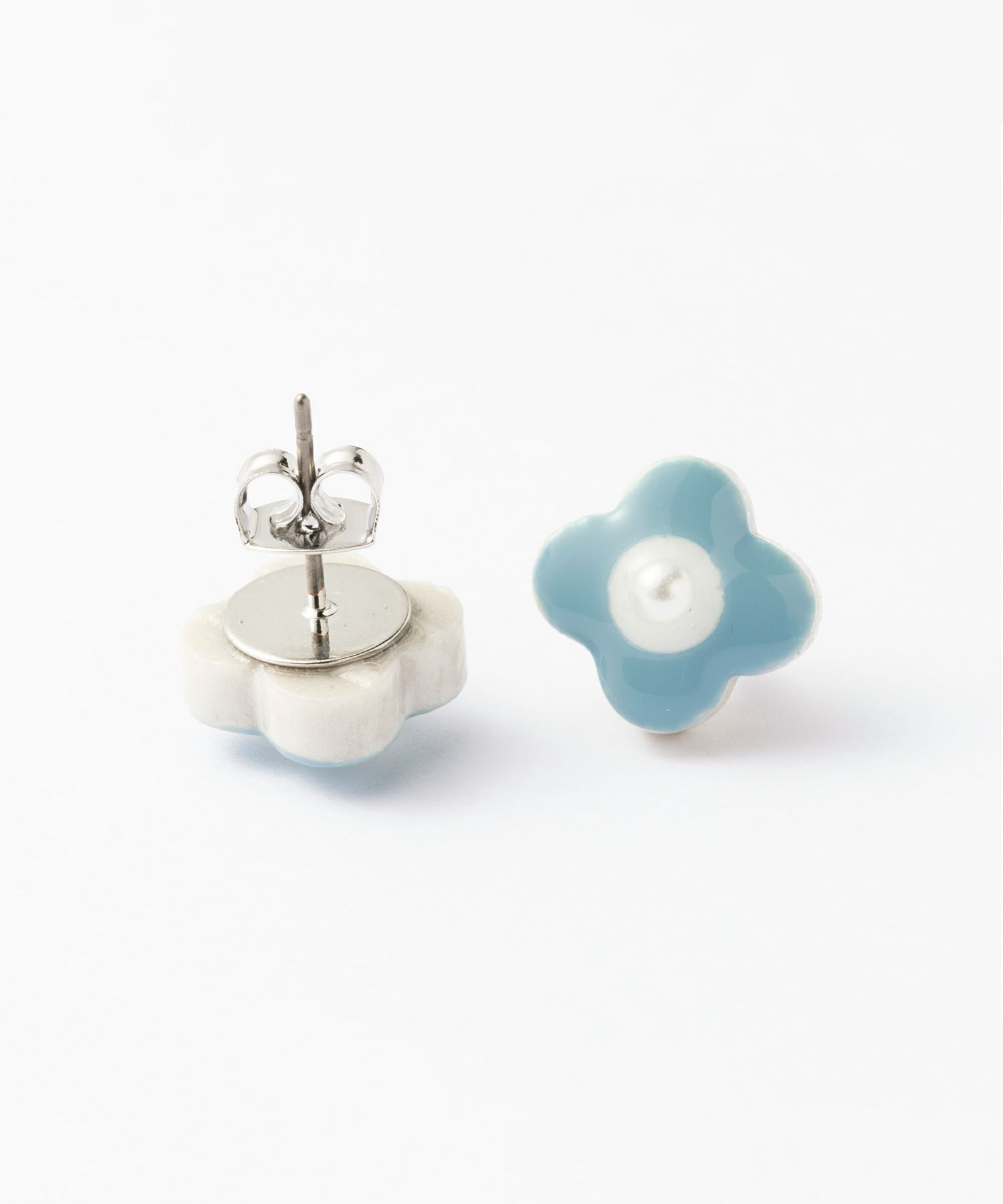 美濃焼陶器小花パールPOPカラーチタンポストピアス【MIKELO】