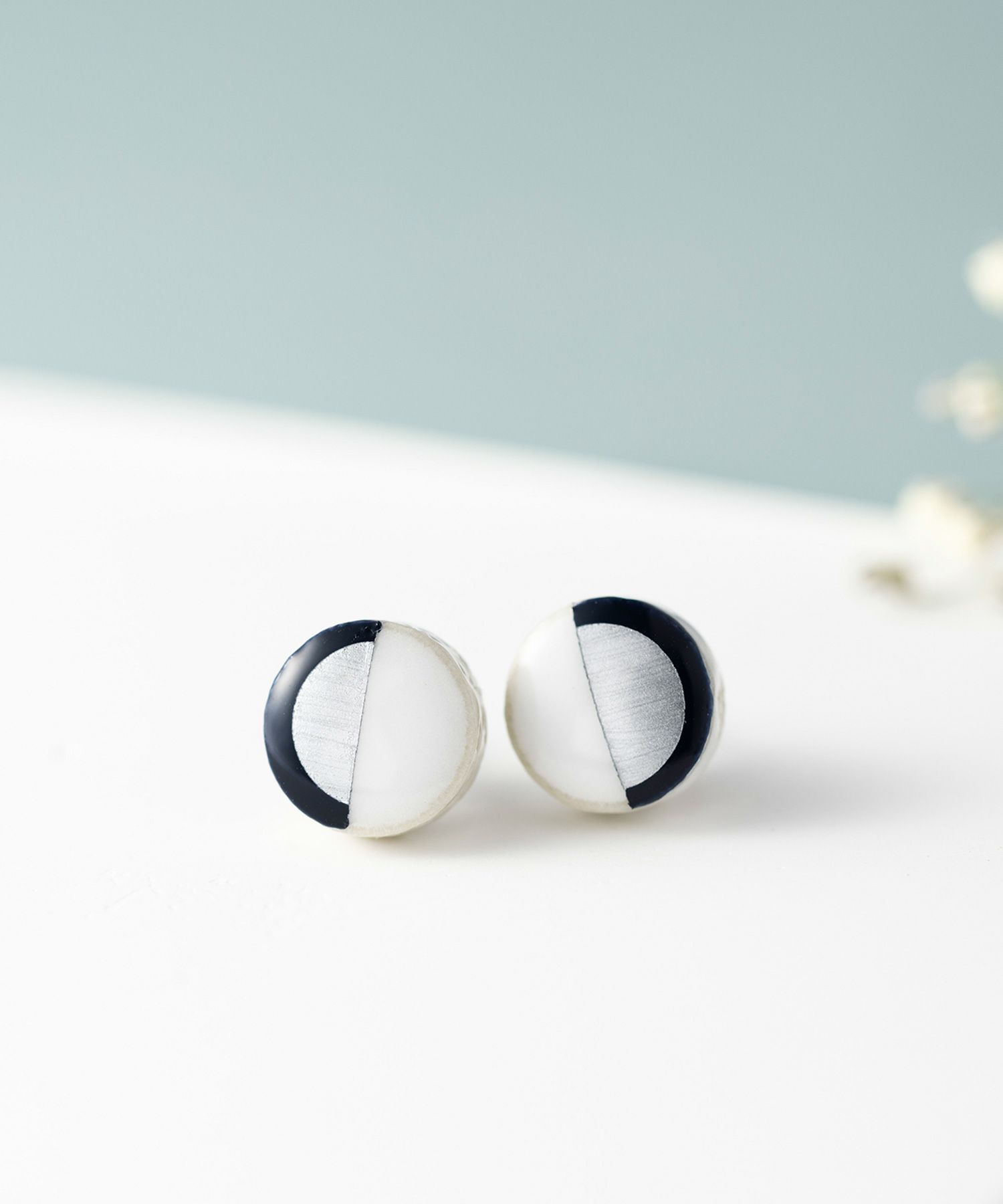 美濃焼陶器ハーフラインイヤリング【MIKELO】