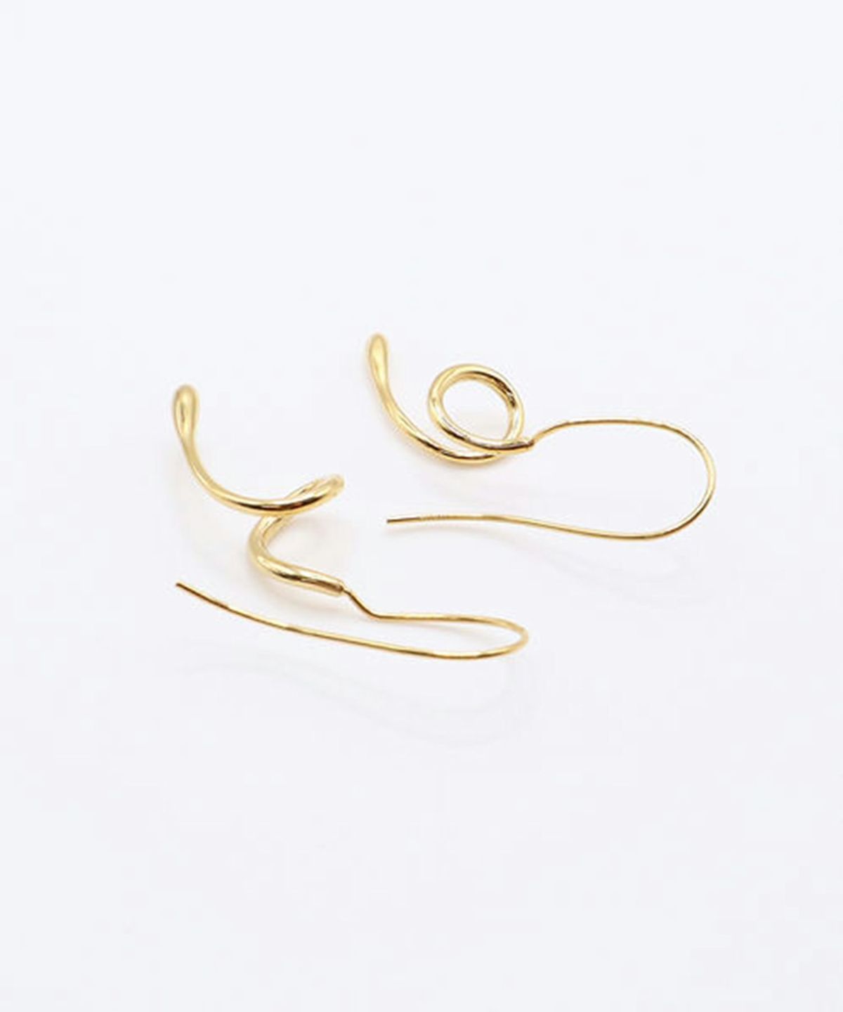 ニュアンスカーブフックサージカルステンレスピアス