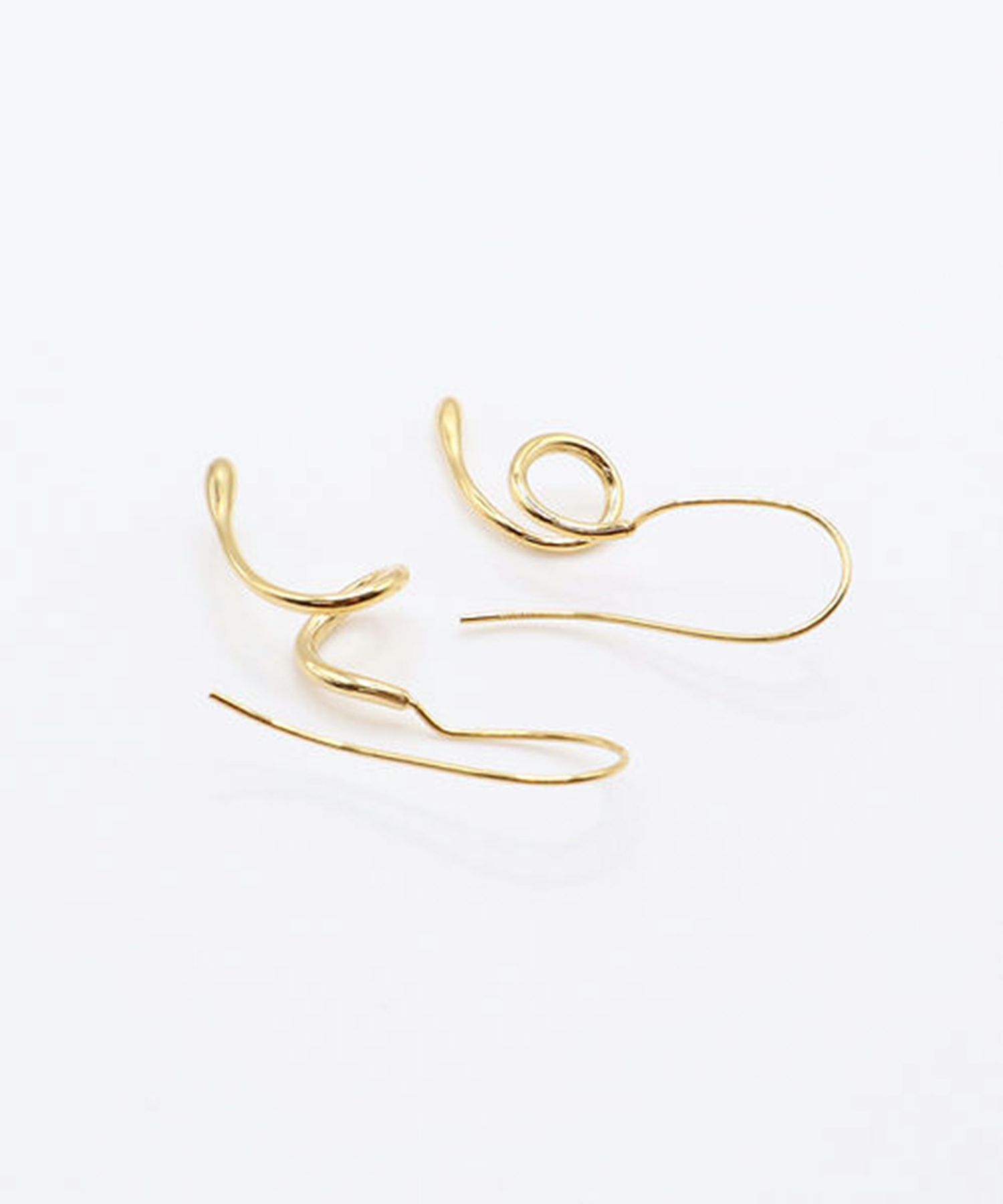 ニュアンスカーブフックサージカルステンレスピアス