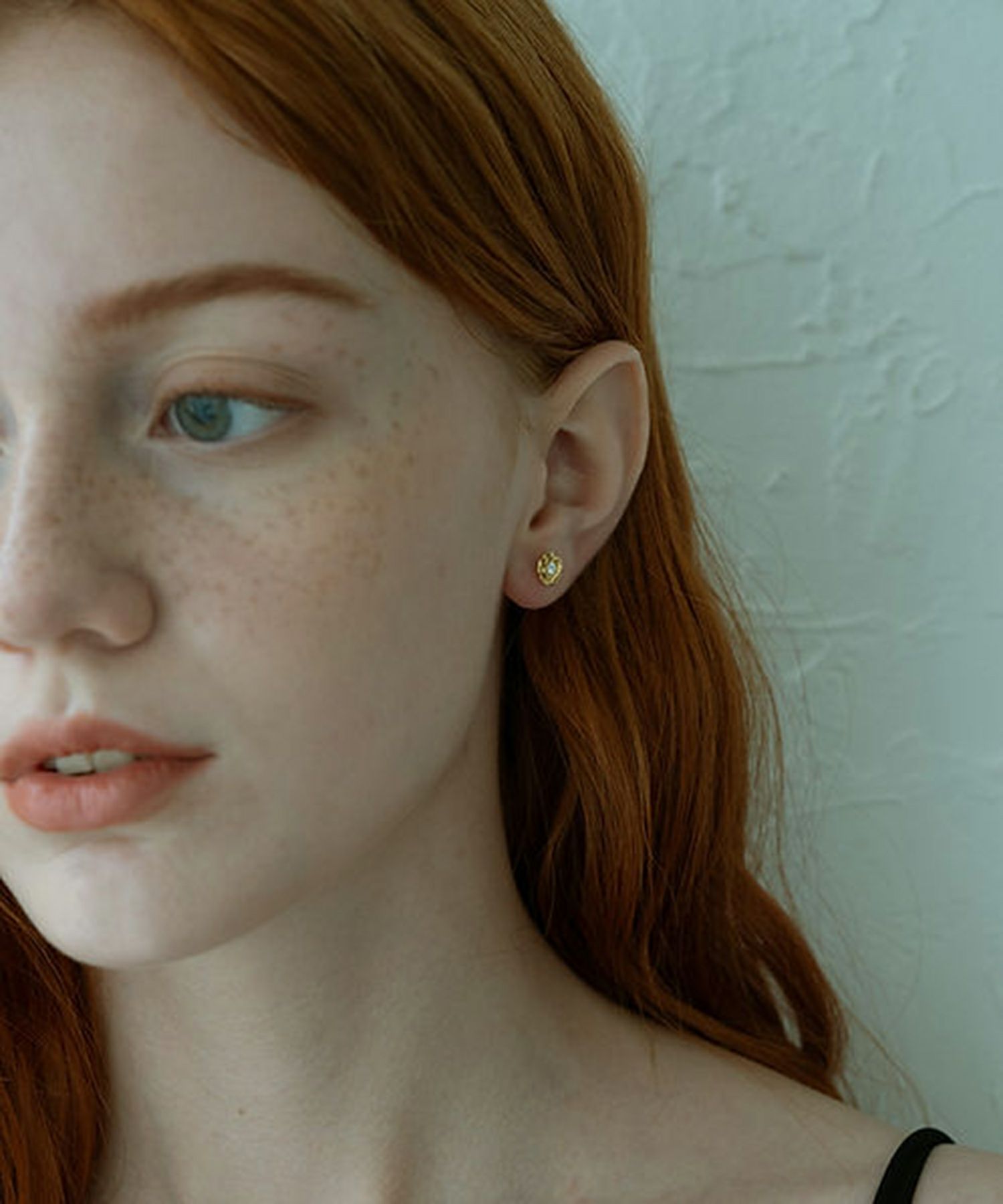 プチローズチタンポストピアス