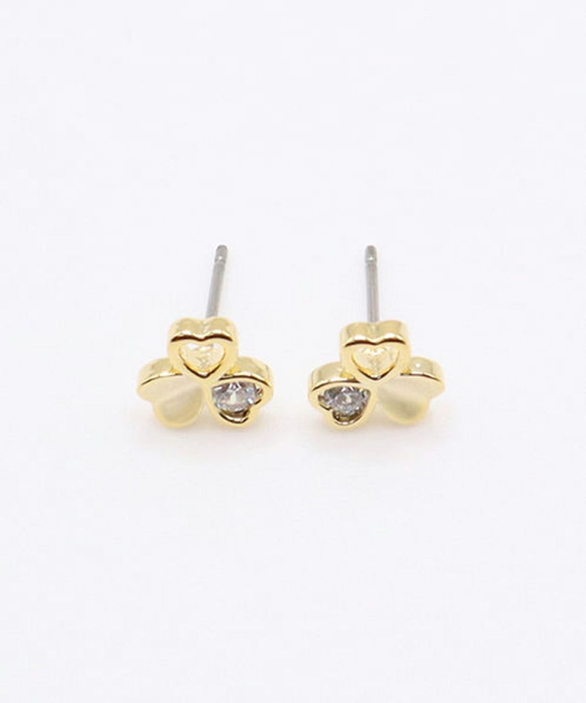 プチクローバーチタンポストピアス