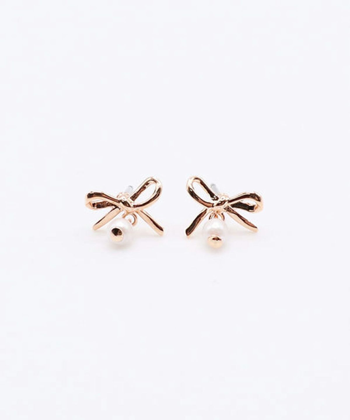 プチリボンチタンポストピアス