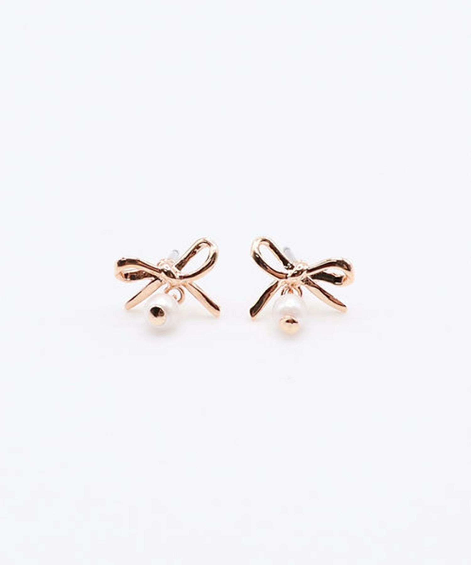 プチリボンチタンポストピアス