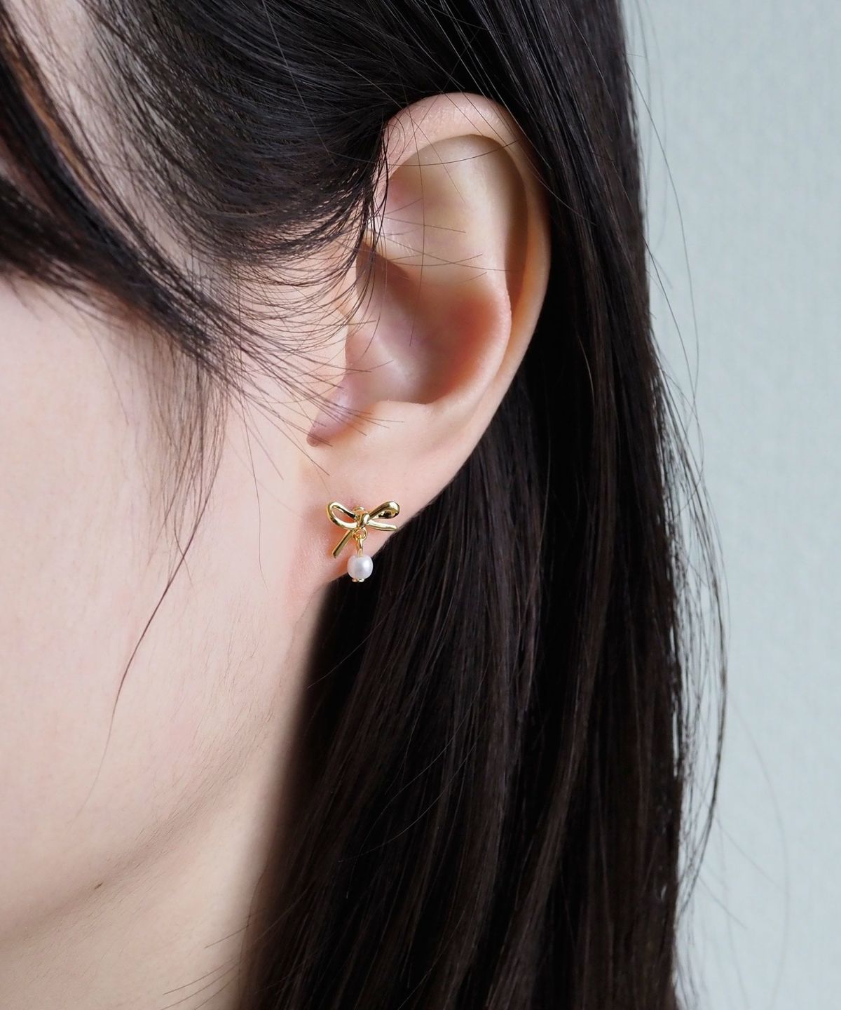 プチリボンチタンポストピアス