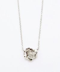 メタルフラワーネックレス1