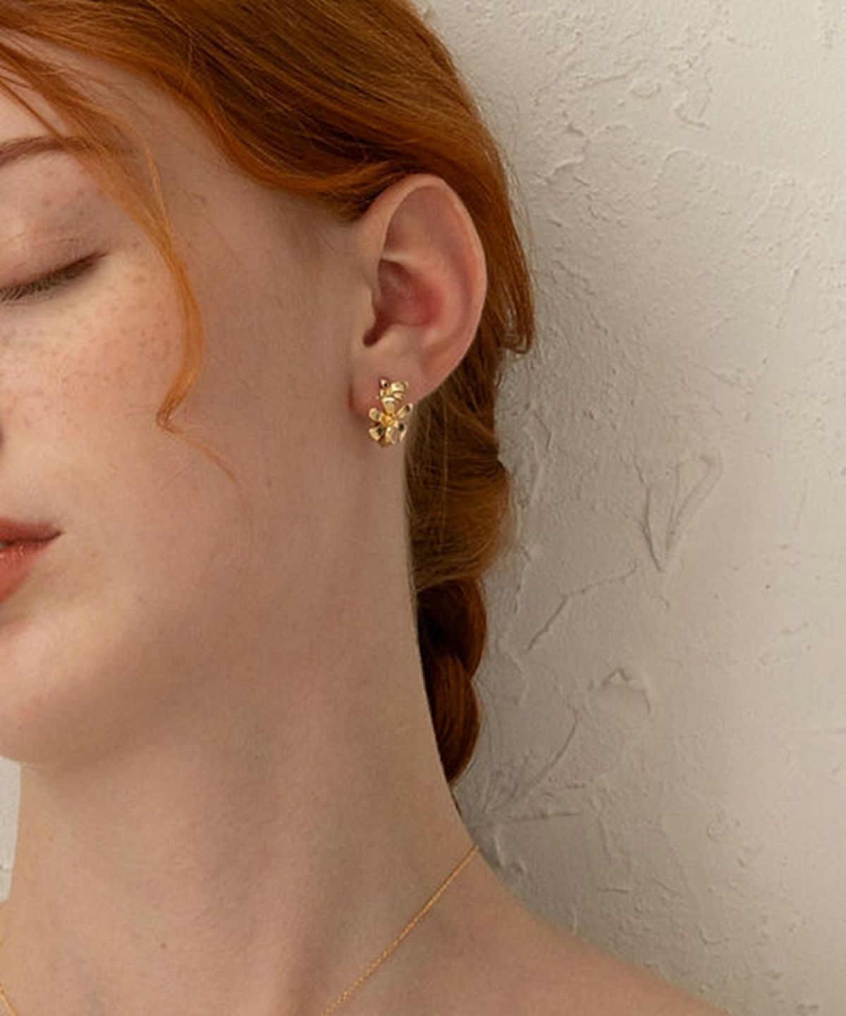 メタルフラワーフープピアス1