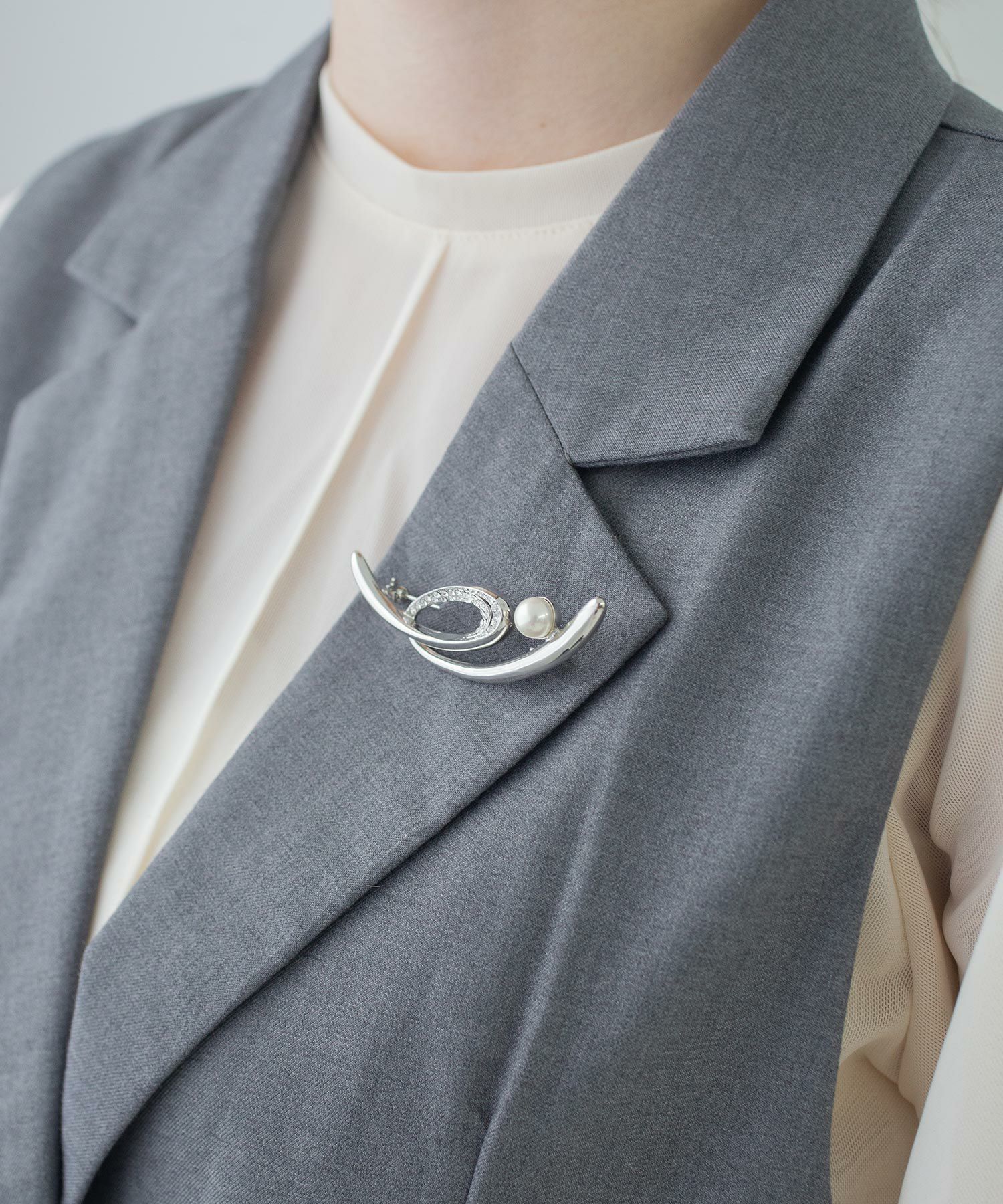 磨き貝パールニュアンスラインブローチ【JUNO PREMIUM】