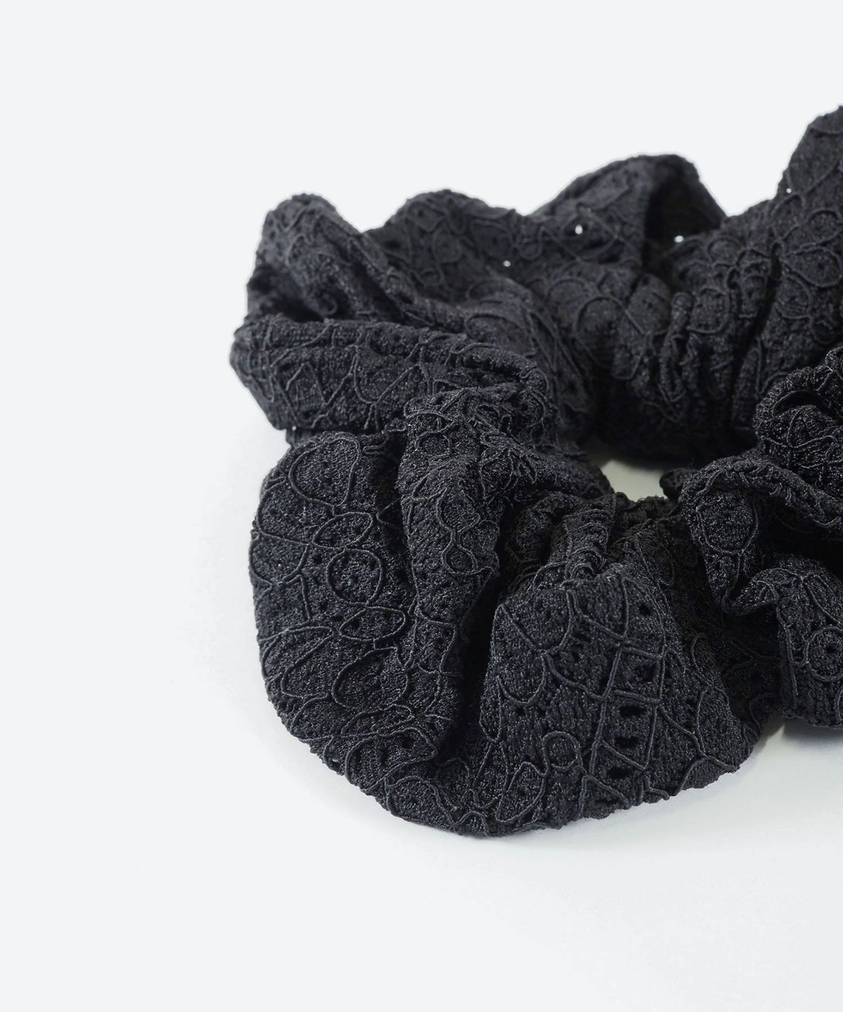 パンチングレースシュシュ