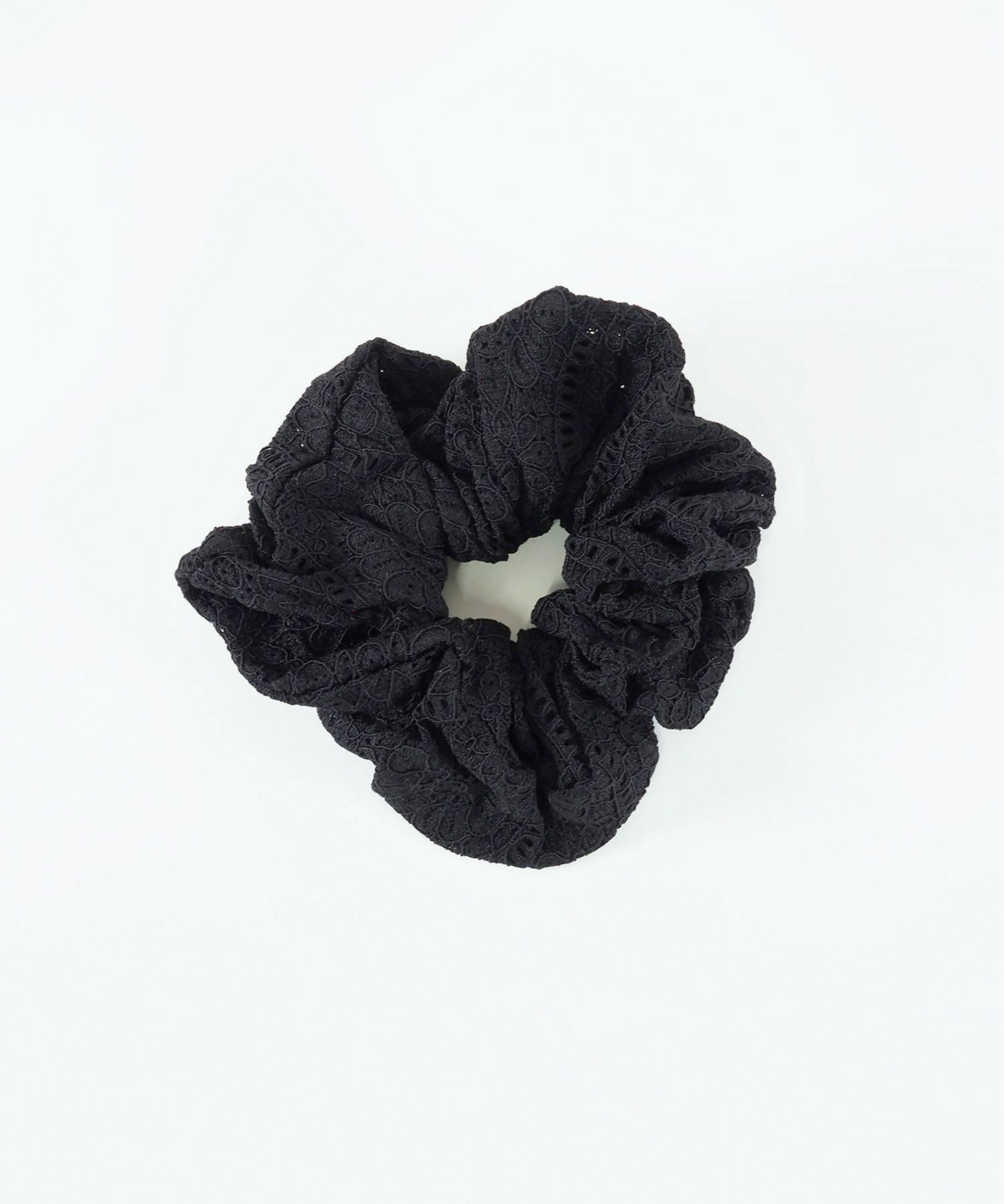 パンチングレースシュシュ