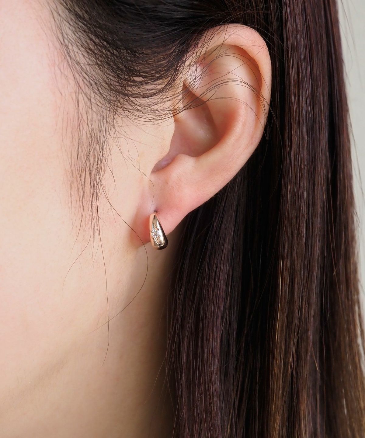 ピンクゴールドカーブメタルチタンポストピアス