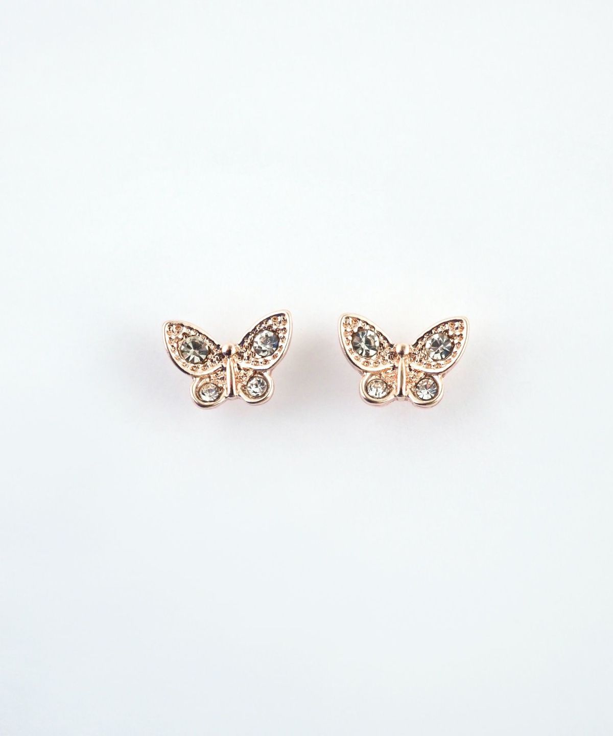 ピンクゴールドバタフライチタンポストセットピアス