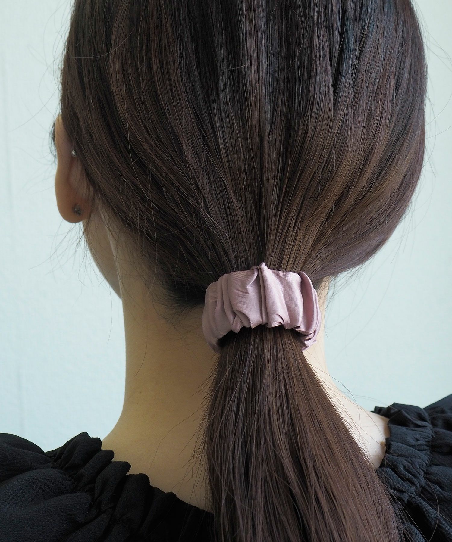 くるっとまきつくサテンシュフィー