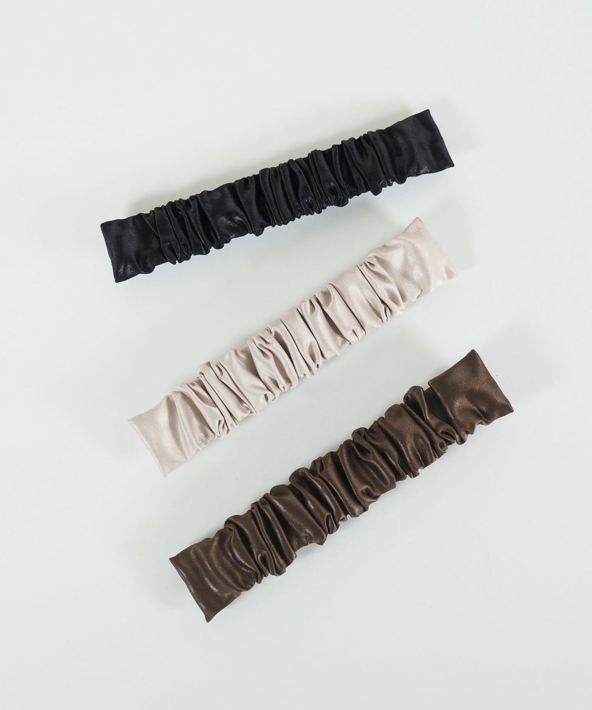 くるっとまきつくシャドーレオパードシュフィー