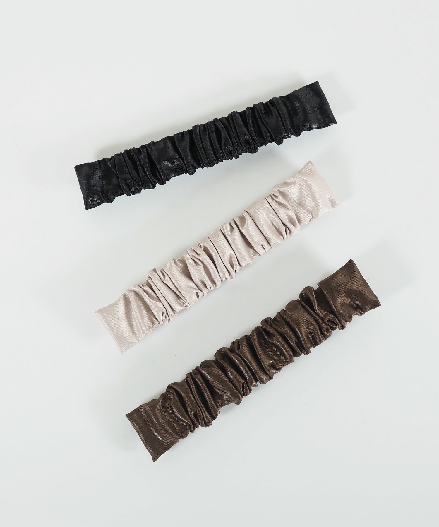 くるっとまきつくシャドーレオパードシュフィー