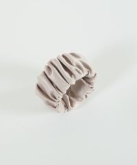 くるっとまきつくシャドーレオパードシュフィー