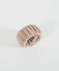 くるっとまきつくプリーツシュフィー