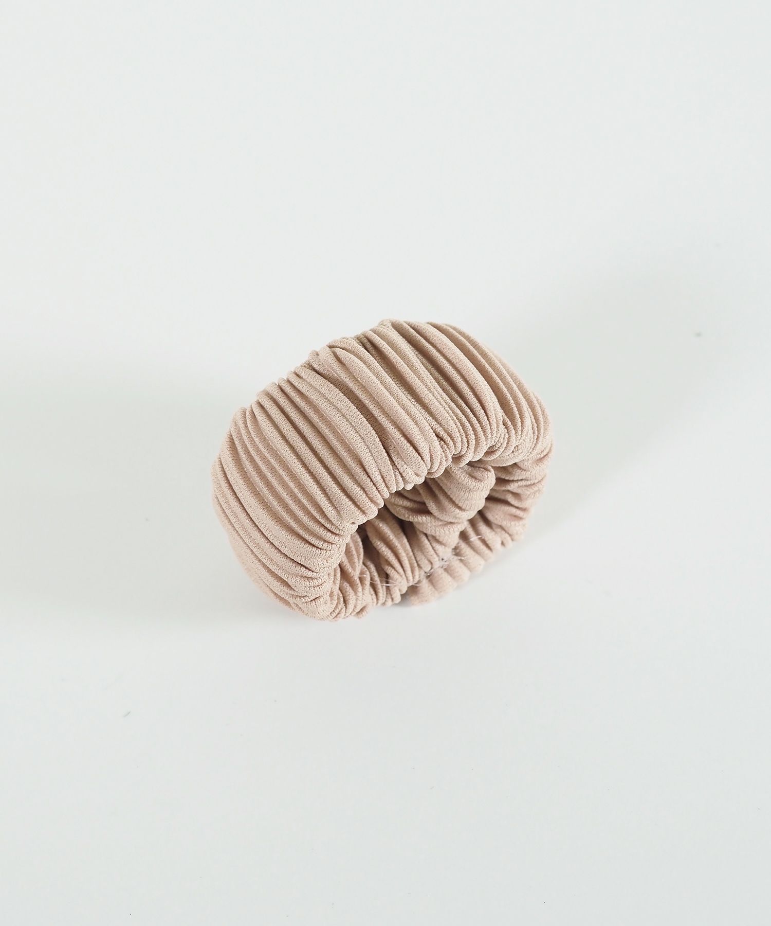 くるっとまきつくプリーツシュフィー