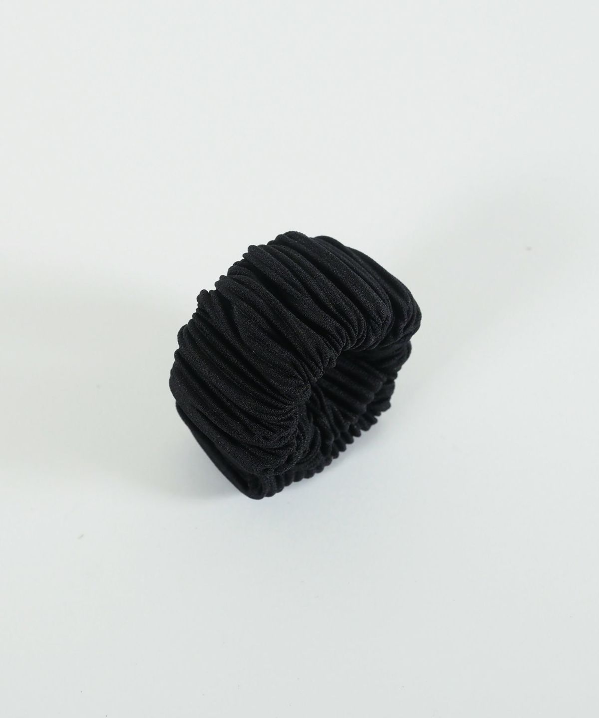 くるっとまきつくプリーツシュフィー