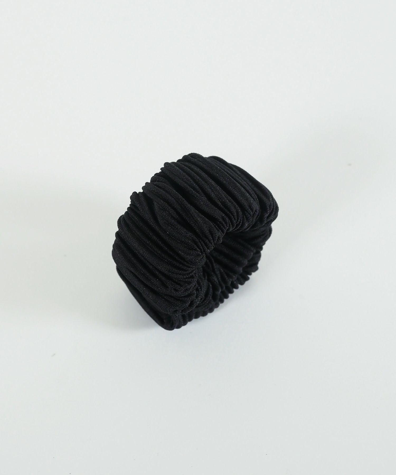 くるっとまきつくプリーツシュフィー