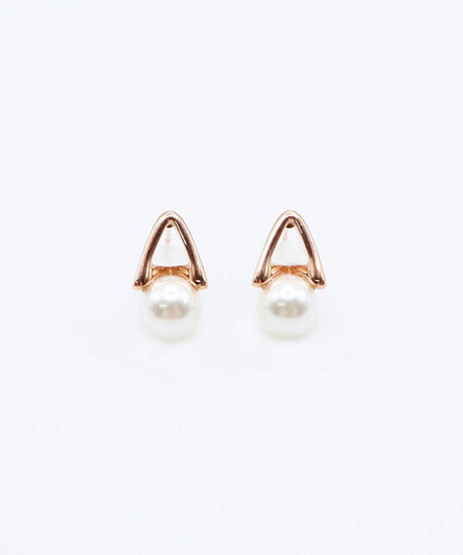 ピンクゴールドトライアングルサージカルステンレスピアス