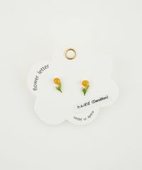 フラワーレターチタンポストピアス