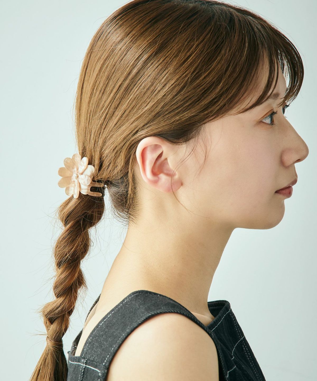 フラワービジューバンスクリップ