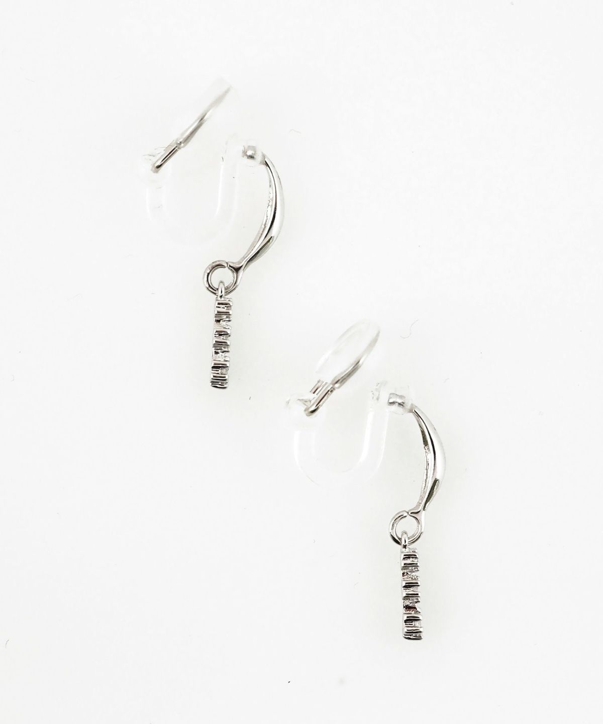 トリプルバーアクリアクリップイヤリング