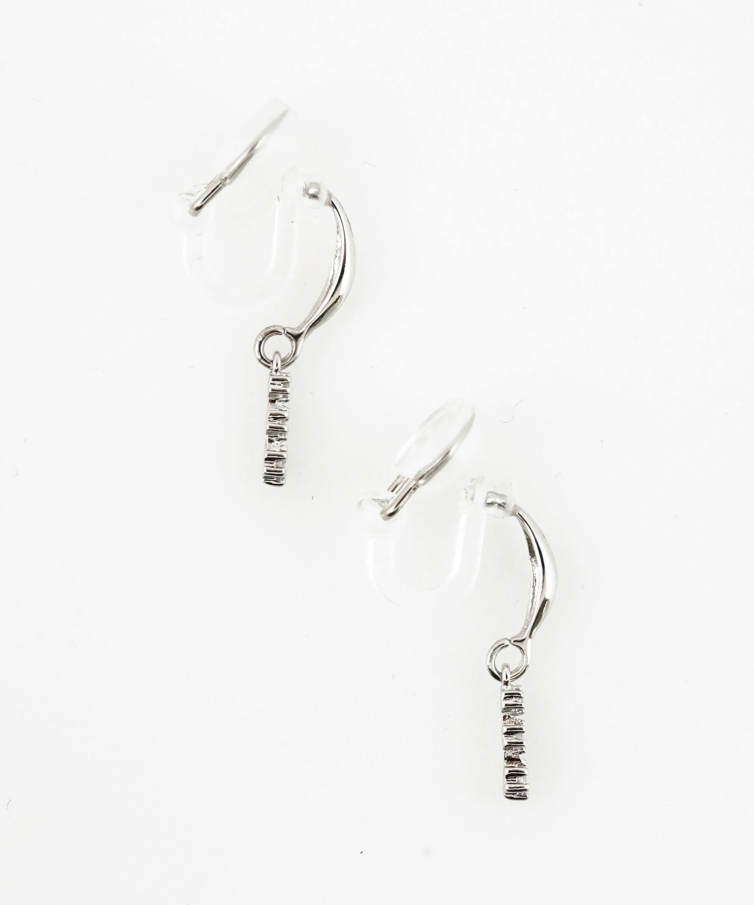 トリプルバーアクリアクリップイヤリング