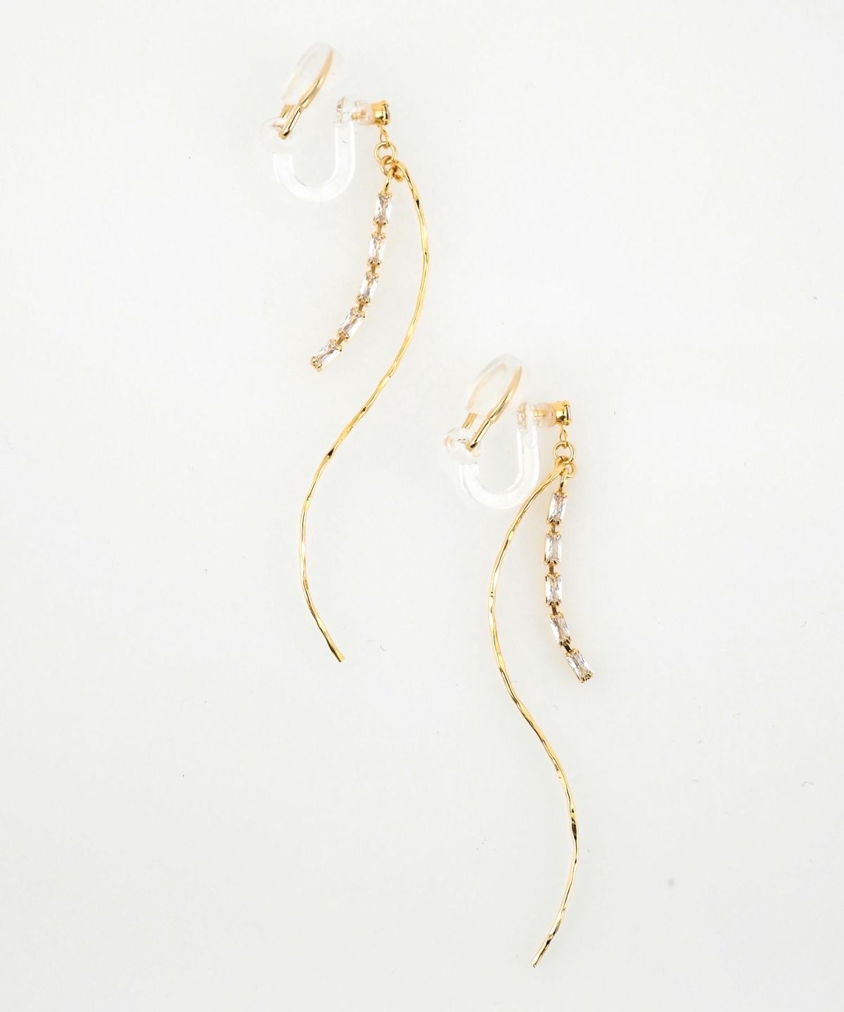 ツイストラインストーンアクリアクリップイヤリング