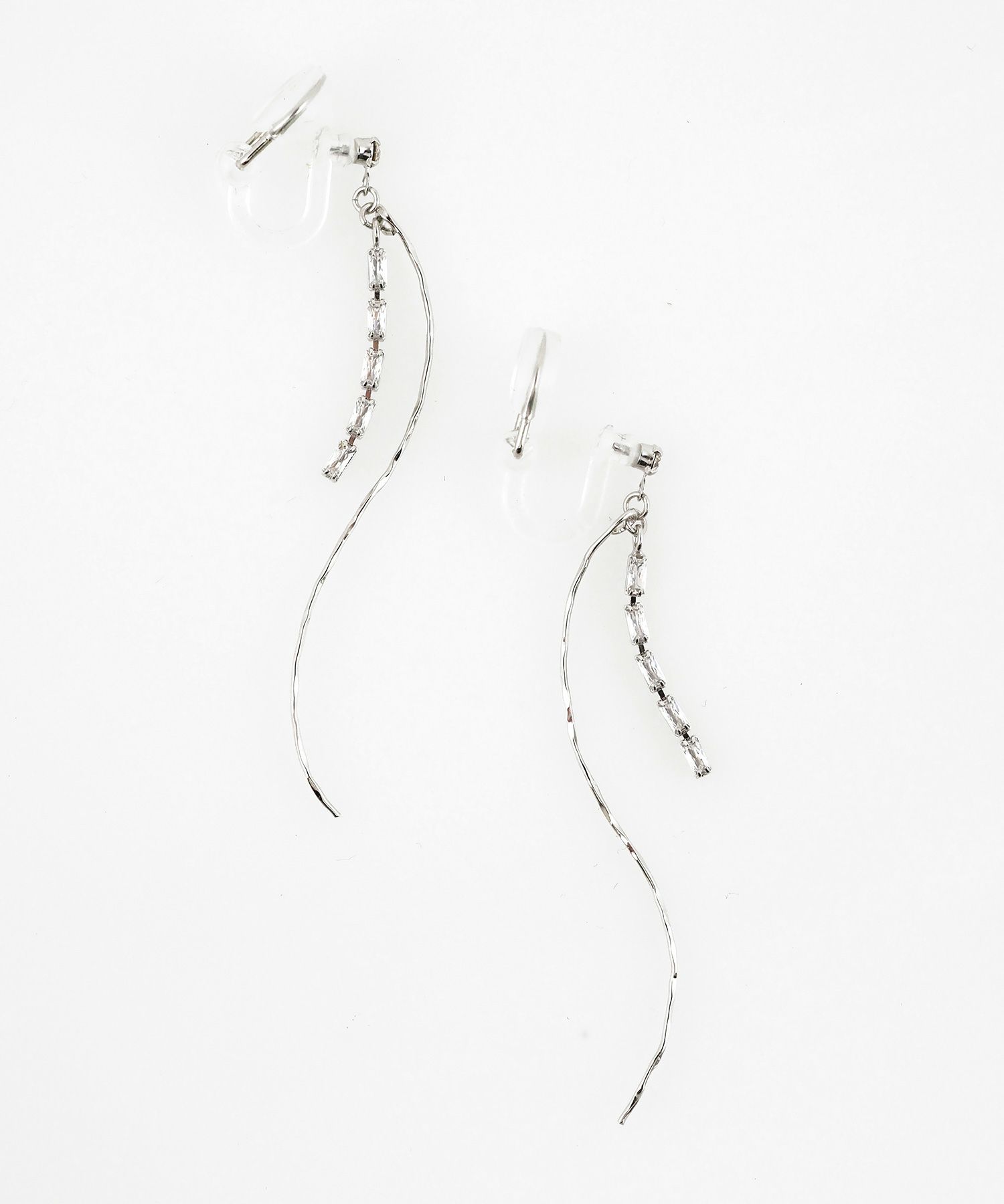 ツイストラインストーンアクリアクリップイヤリング