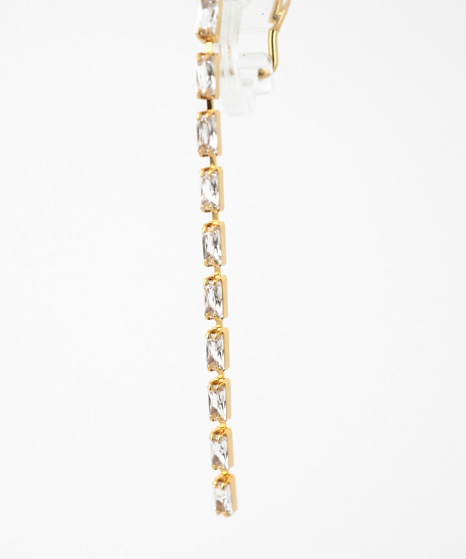 シングルラインアクリアクリップイヤリング