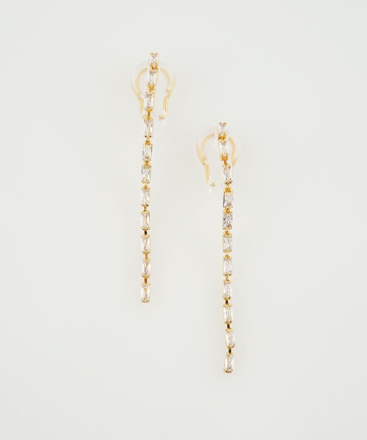 シングルラインアクリアクリップイヤリング