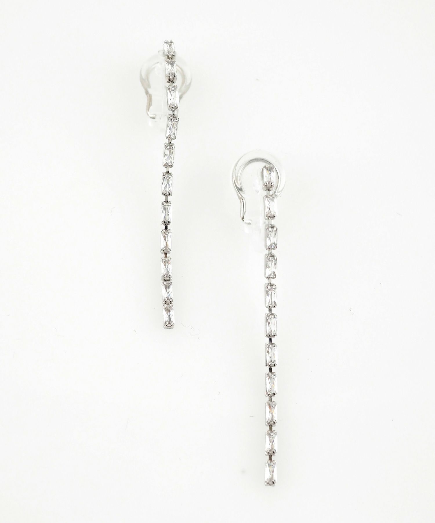 シングルラインアクリアクリップイヤリング