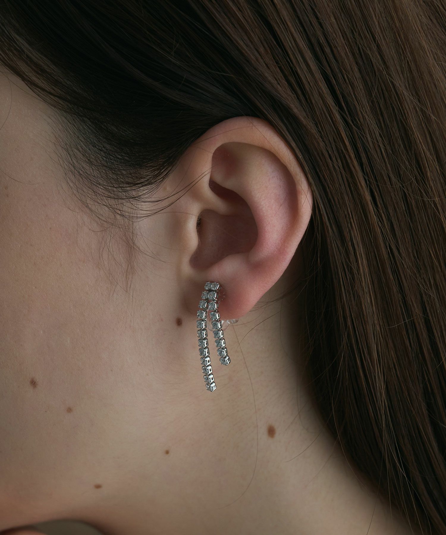 ダブルラインアクリアクリップイヤリング