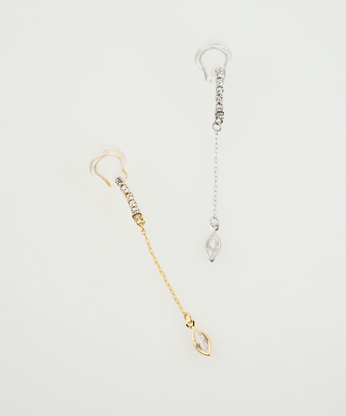 オーバルチェーンアクリアクリップイヤリング