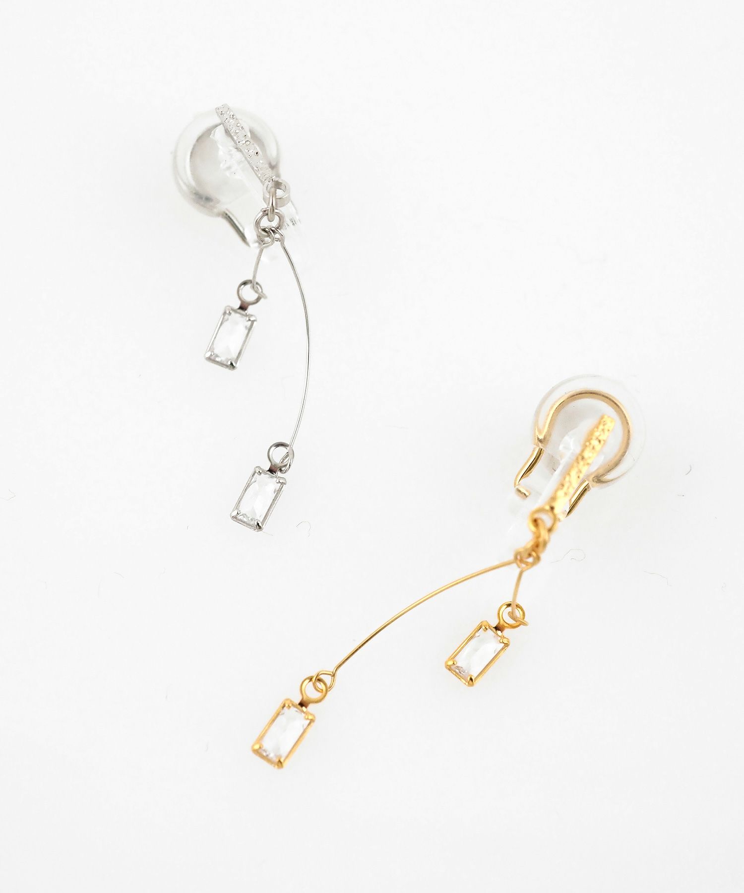 スクエアカーブアクリアクリップイヤリング