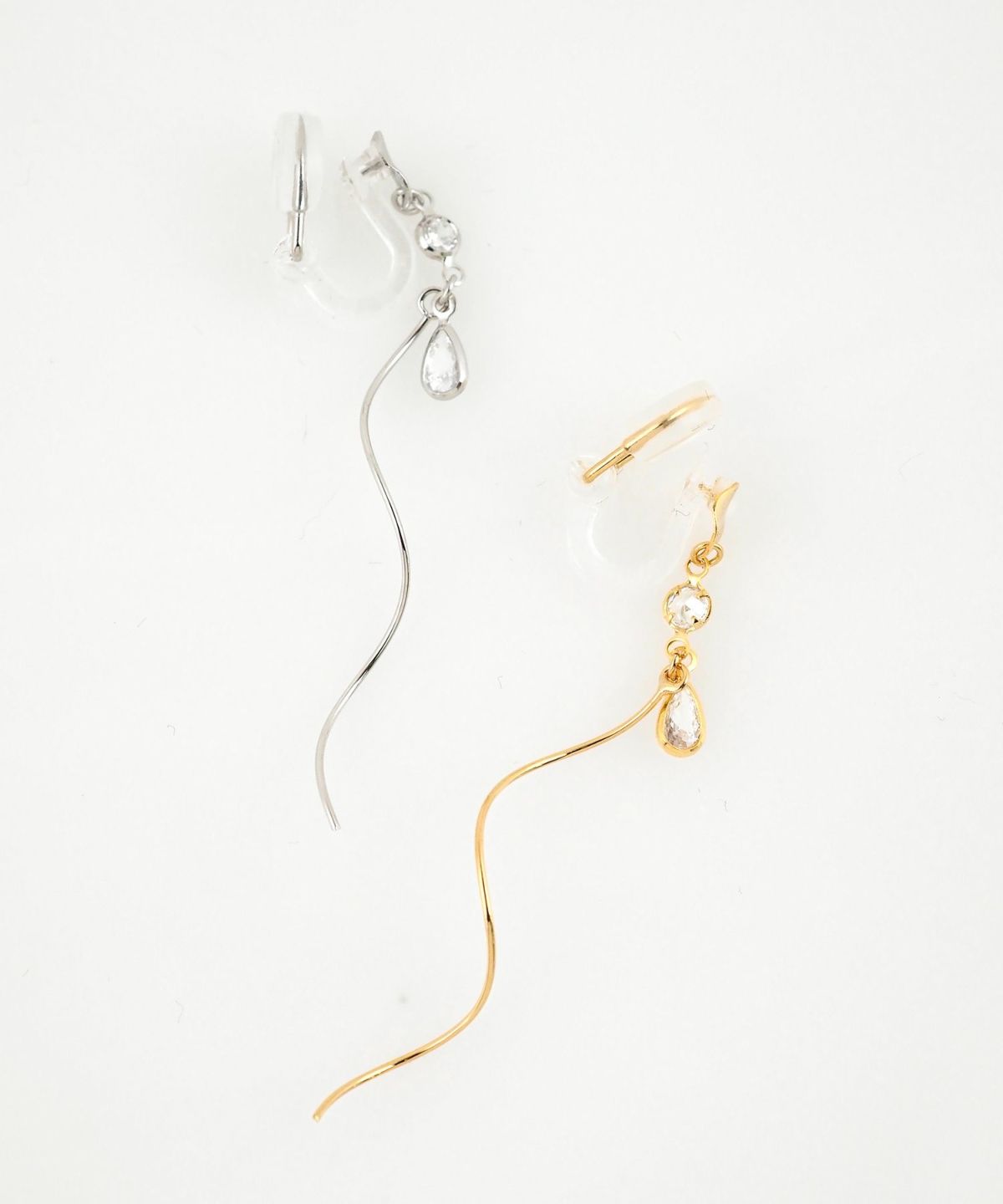 ドロップツイストアクリアクリップイヤリング