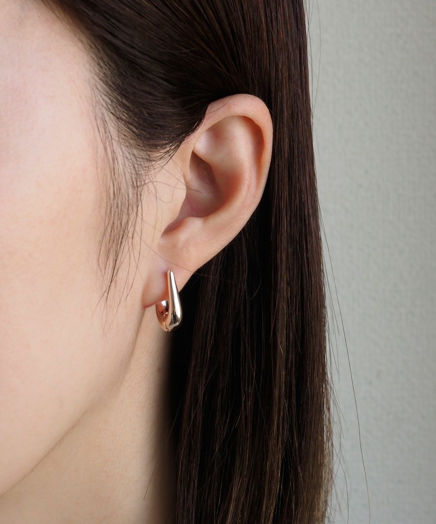 Uラインサージカルステンレスポストピアス