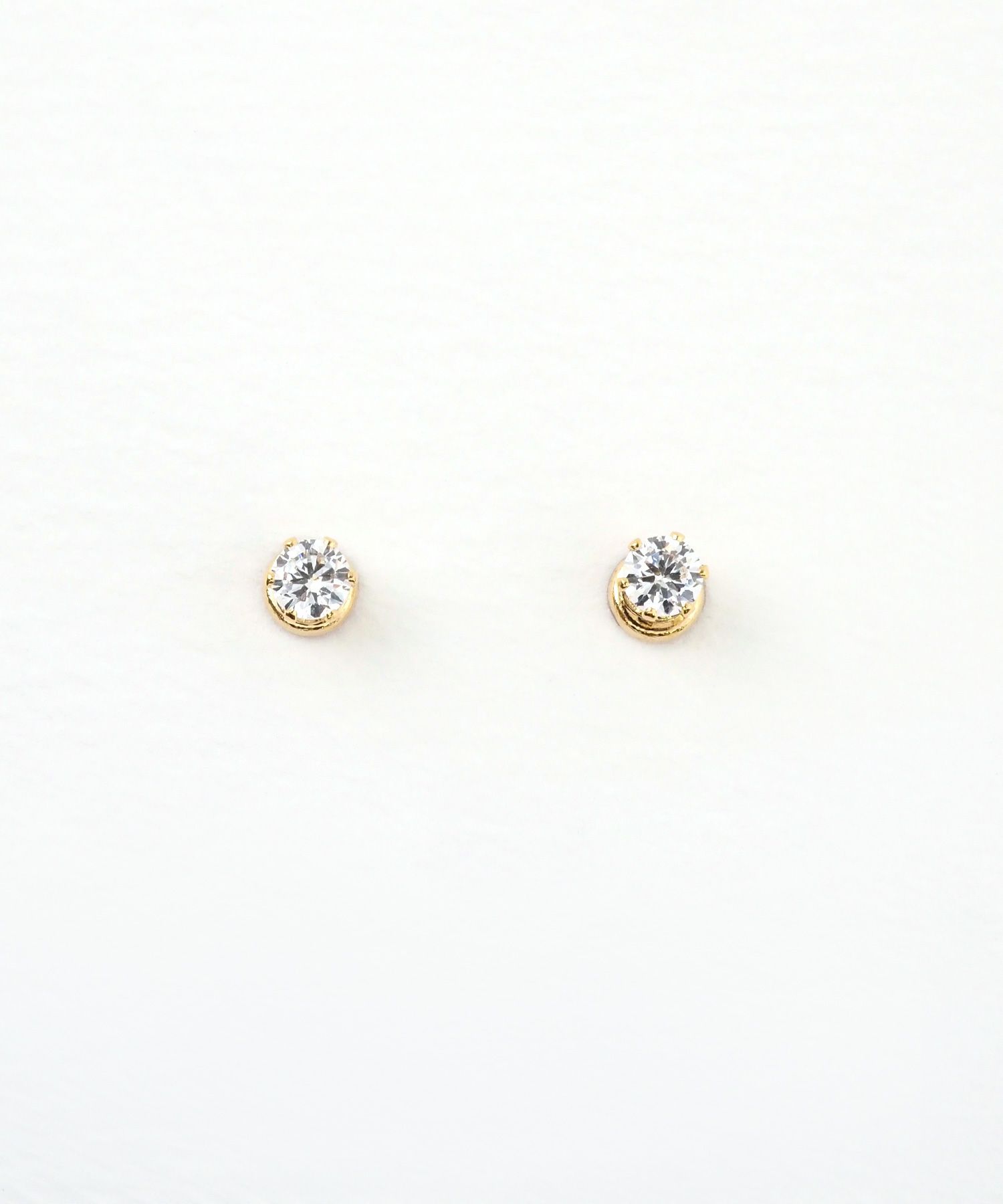 一粒キュービックマグネットイヤリング