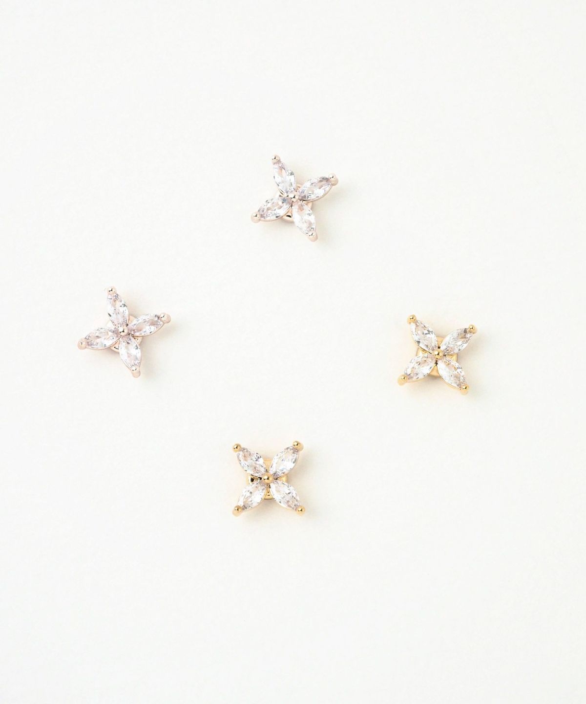 キュービックフラワーマグネットイヤリング