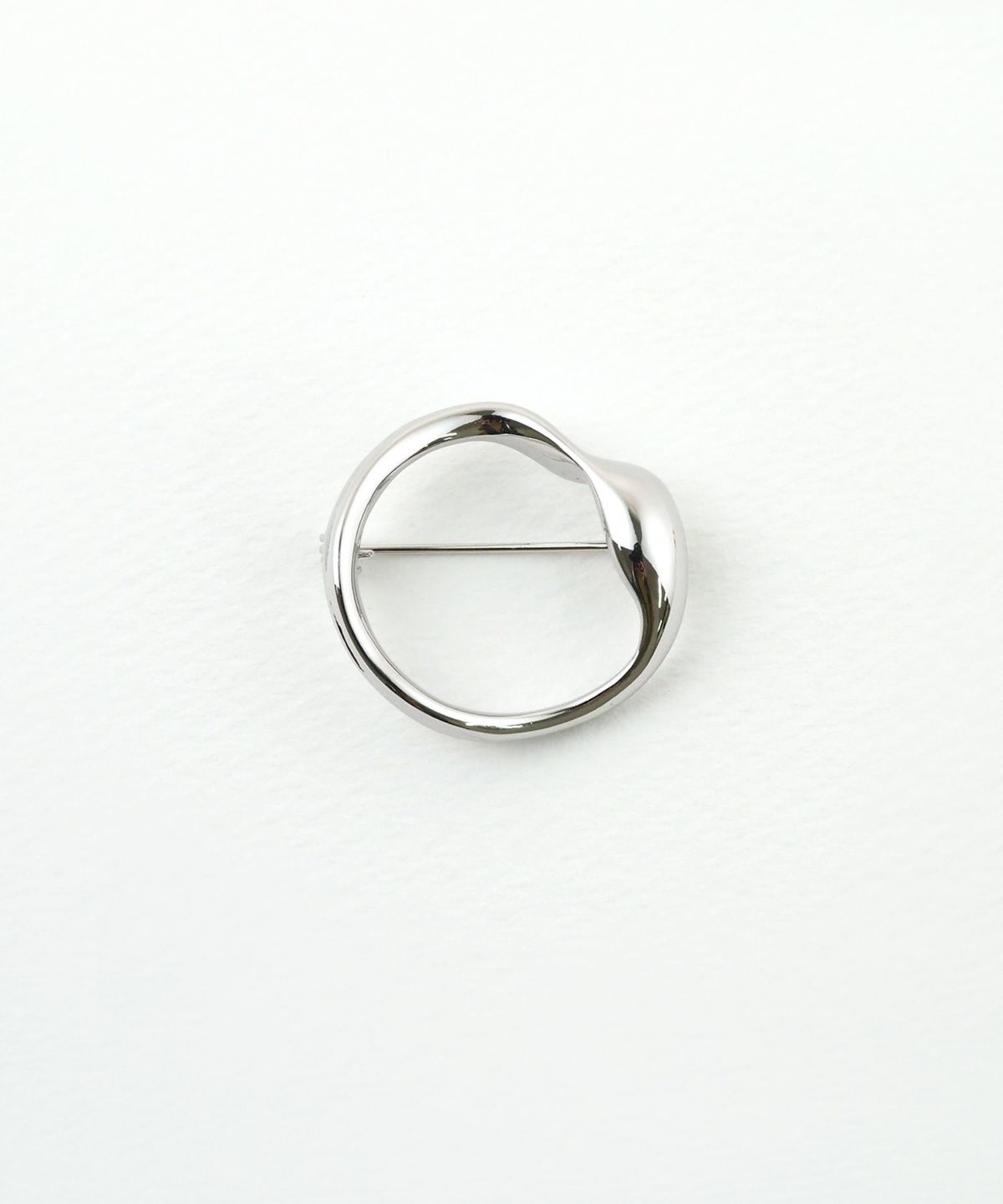 ニュアンスサークルブローチ