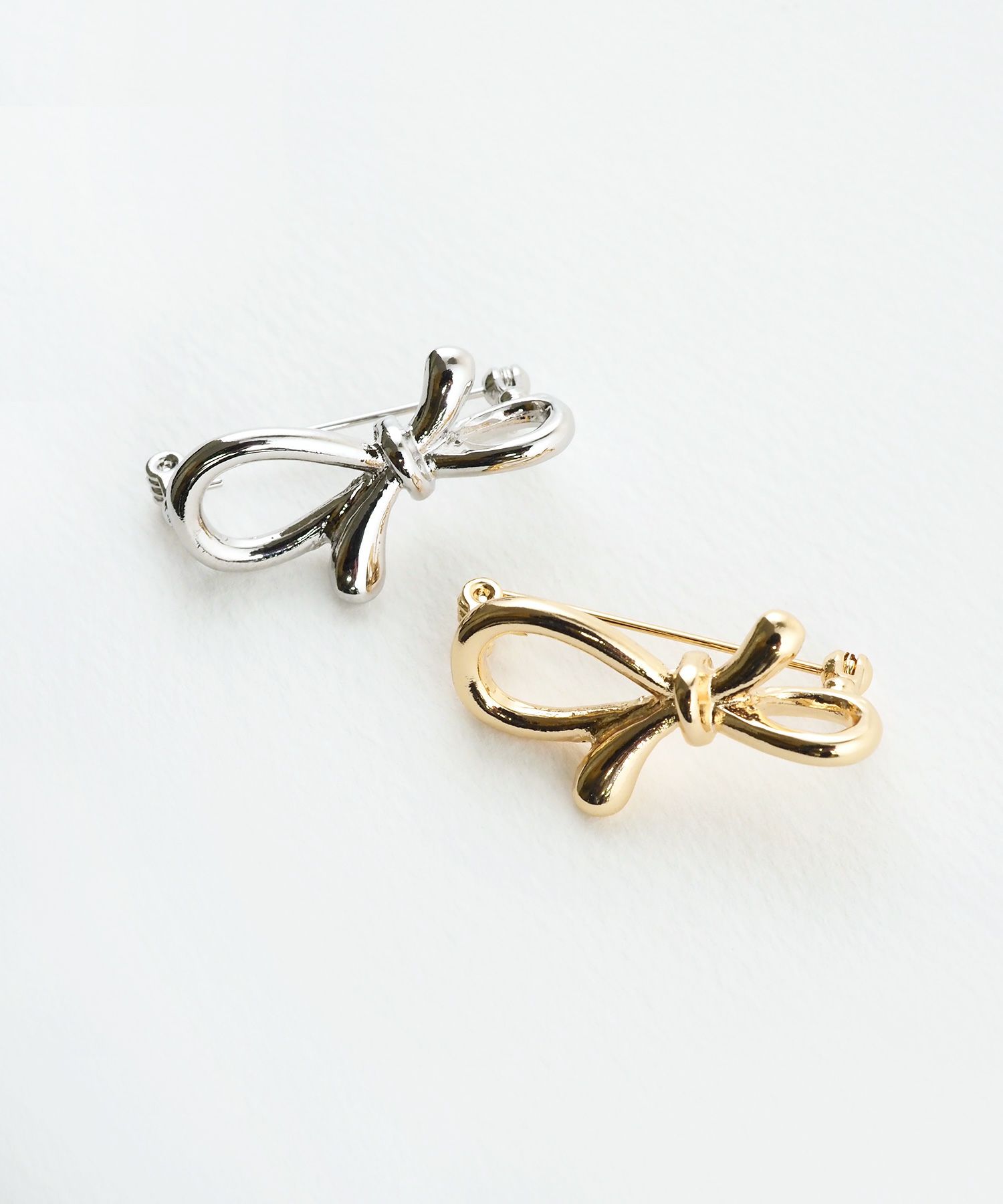 ニュアンスリボンブローチ