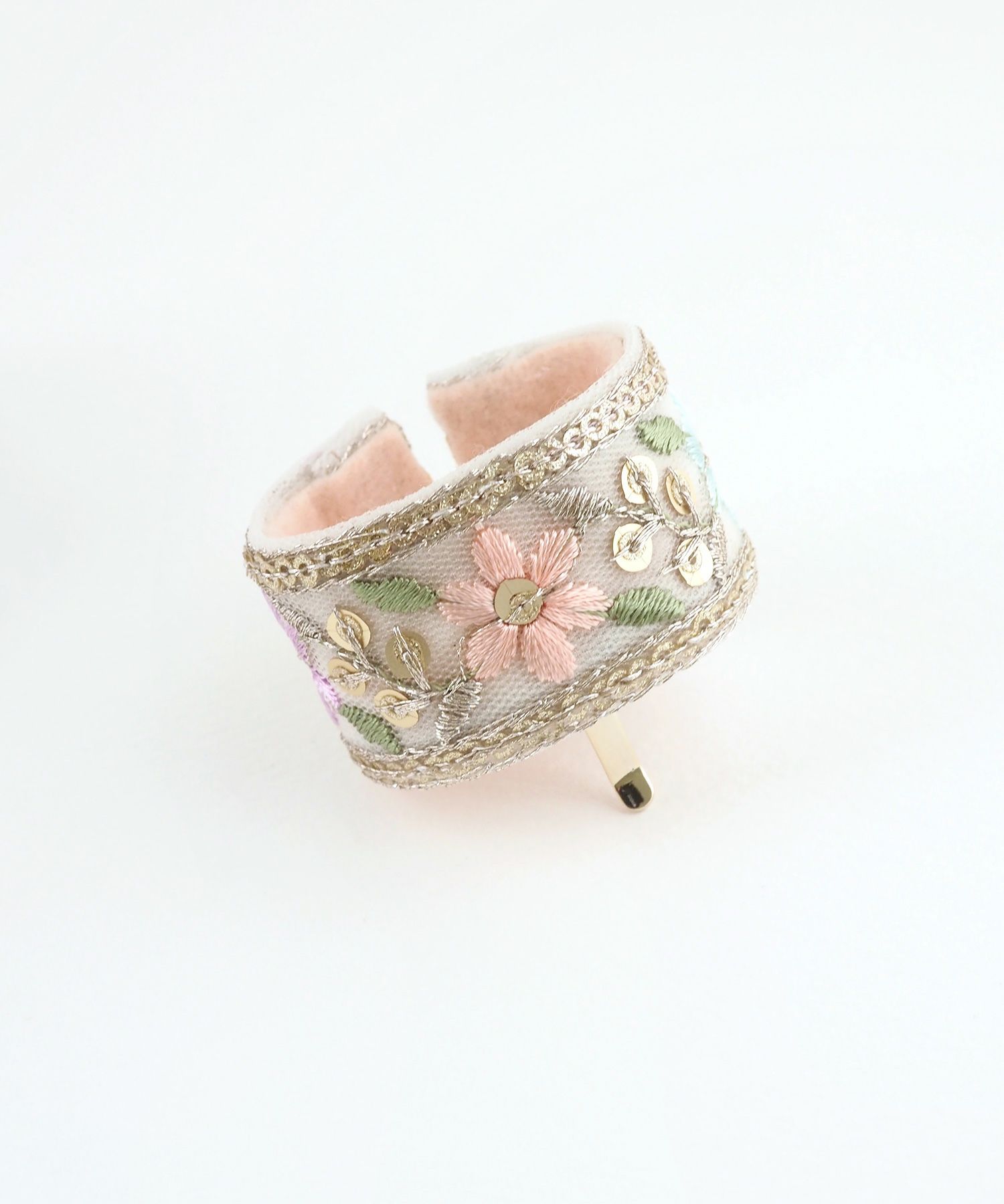 フラワー刺繍フック付きシュフィー