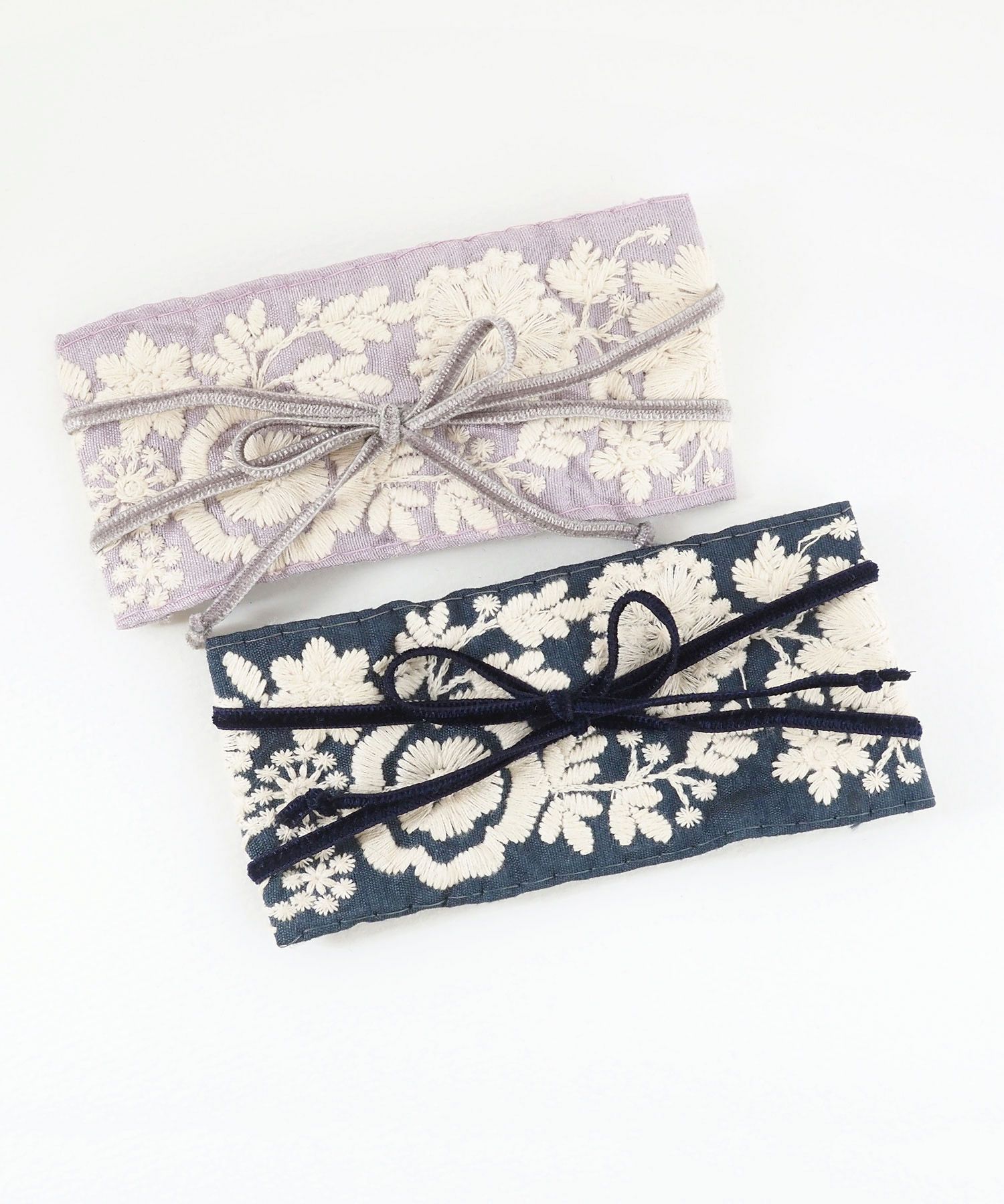 フラワー刺繍リボンフック付きシュフィー