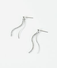 スウェイダブルウェーブラインチタンポストピアス